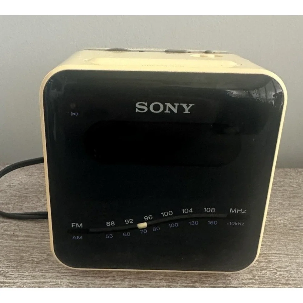 Vintage Sony Dream Machine ICF-C10W AM/FM Digital Clock Radio Beige Tested Works